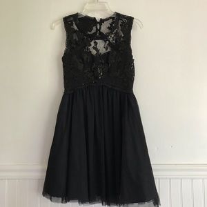 Beautiful black flowy sequin event dress ♥️